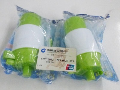 高效便捷的手壓式飲水器 原理、特點與選購指南